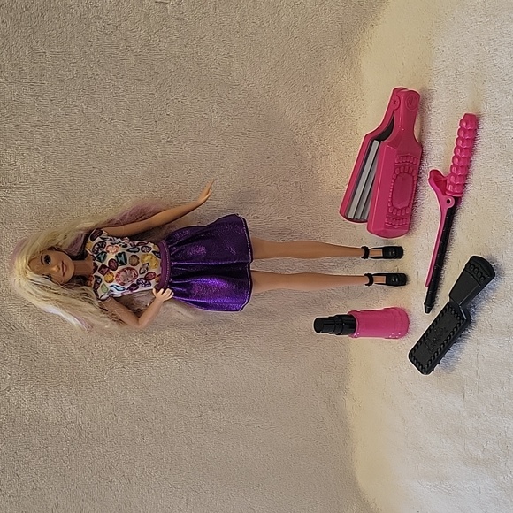 Barbie DIY Crimp and Curl Hairstyles Doll with No-Heat Tools - Picture 1 of 4